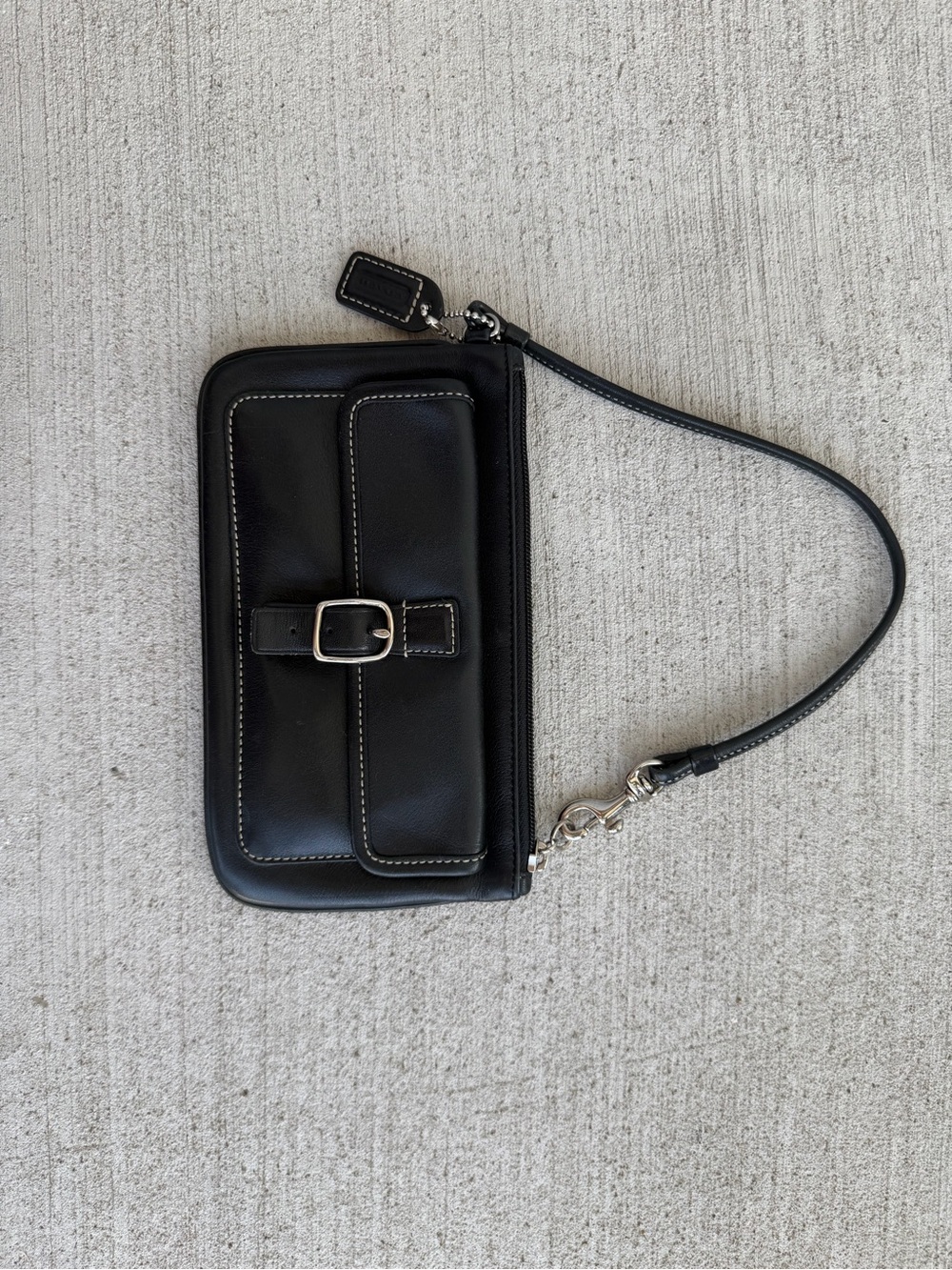Vintage Coach Black Leather Buckle Wristlet Baguette Y2K Mini Purse 7” Shoulder - Picture 4 of 10